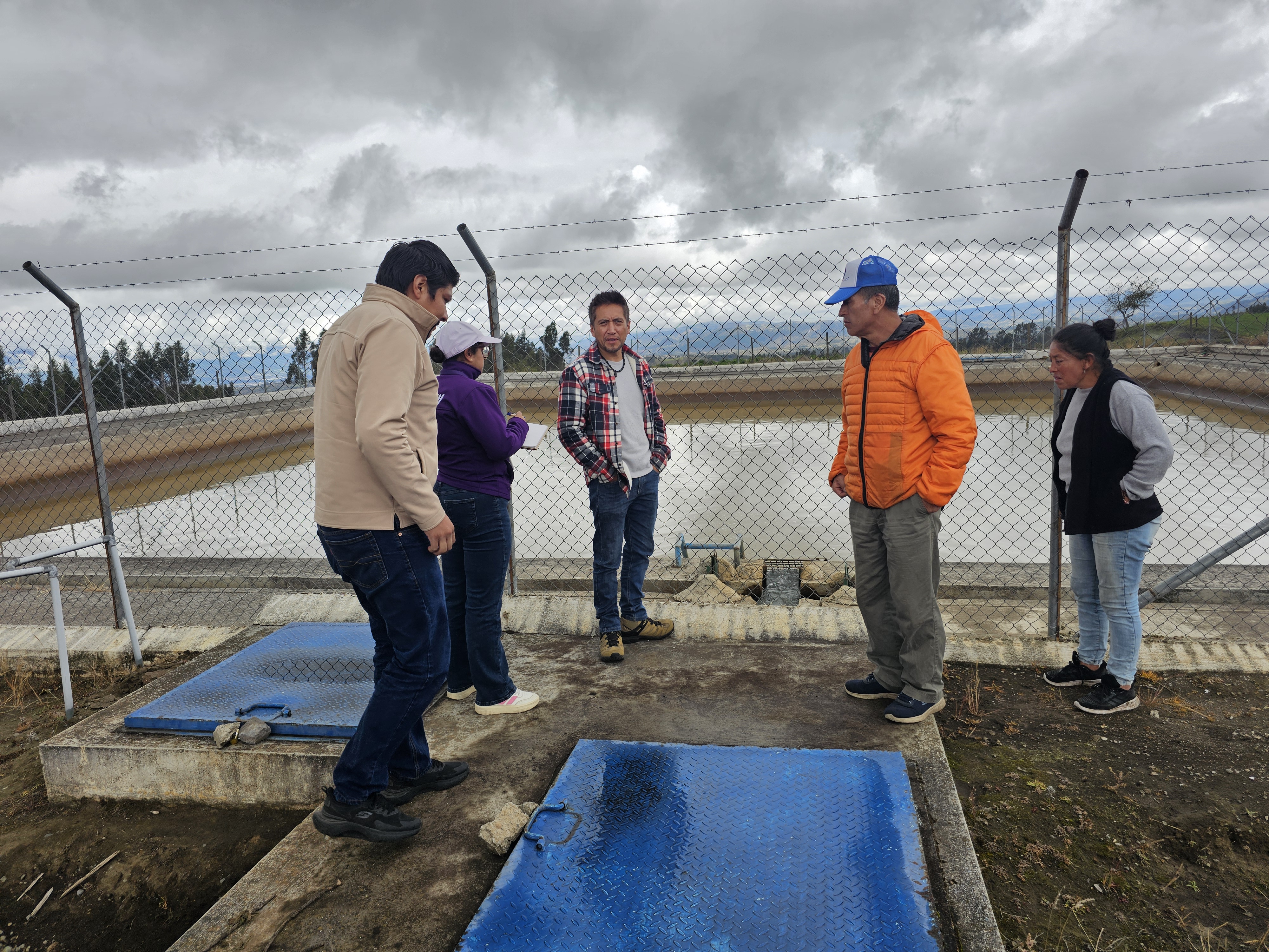 Visita técnica a una infraestructura de distribución de agua